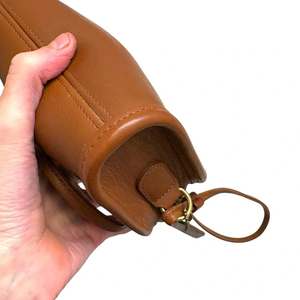 COACH vintage Abbie Zip 9017 Mini Crossbody Bag glovetan Leather 4150